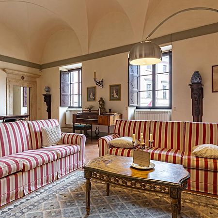 Appartement Palazzo Costanti - A 8 Minuti Dalle Terme à San Quirico dʼOrcia Extérieur photo
