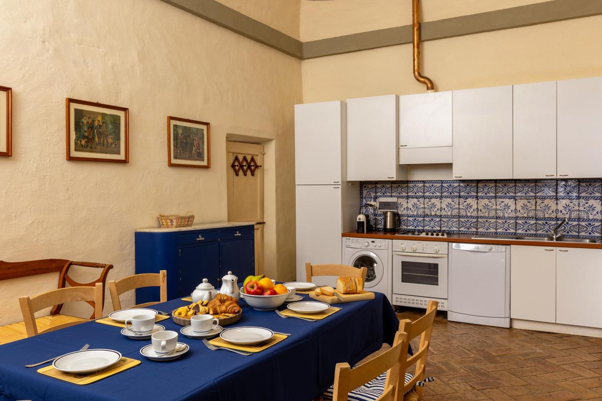 Appartement Palazzo Costanti - A 8 Minuti Dalle Terme à San Quirico dʼOrcia Extérieur photo