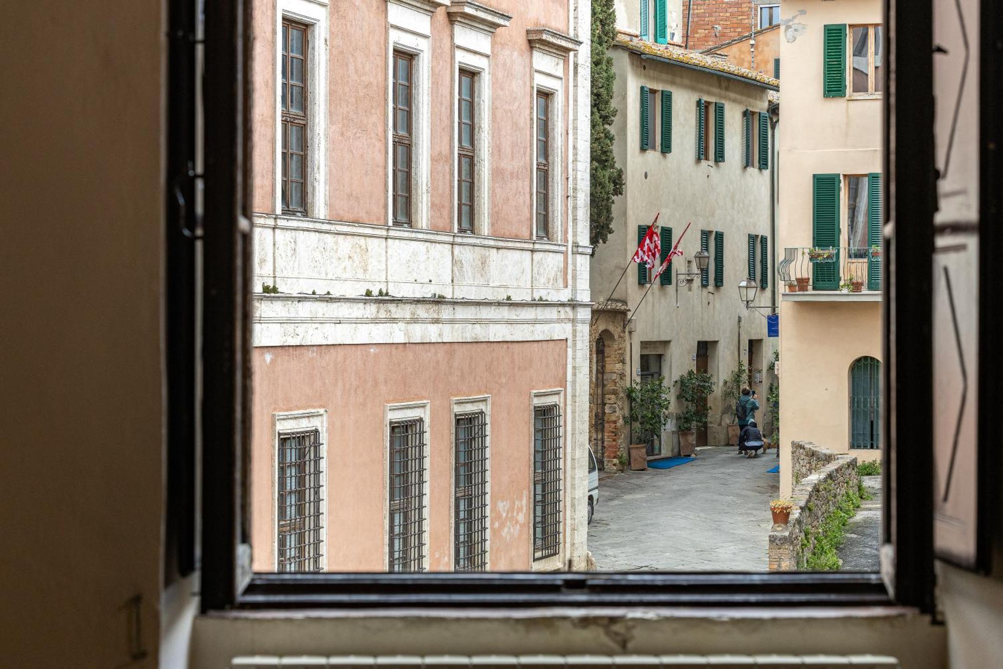 Appartement Palazzo Costanti - A 8 Minuti Dalle Terme à San Quirico dʼOrcia Extérieur photo