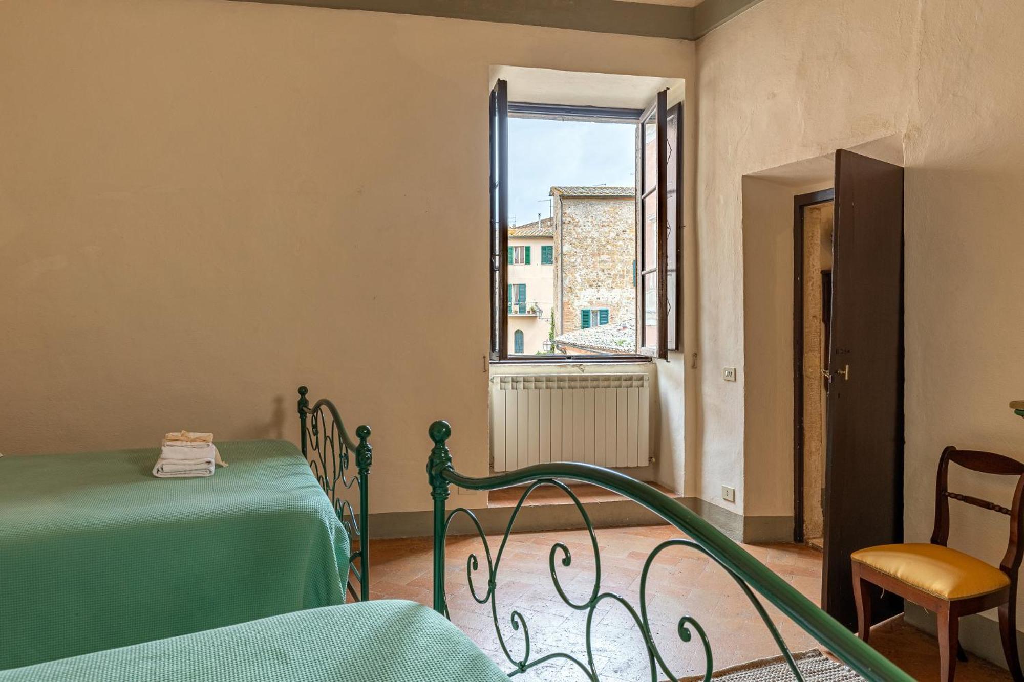 Appartement Palazzo Costanti - A 8 Minuti Dalle Terme à San Quirico dʼOrcia Extérieur photo
